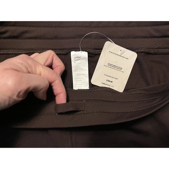 Fabletics Womens On-The-Go Cold Weather Jogger Brown High Rise Pant XL Short NWT - Picture 10 of 13